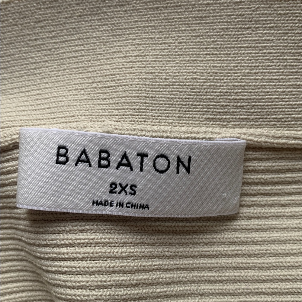 Babaton / Aritzia sculpt Knit Cream Fitted Crop Top nwot. - Picture 3 of 4